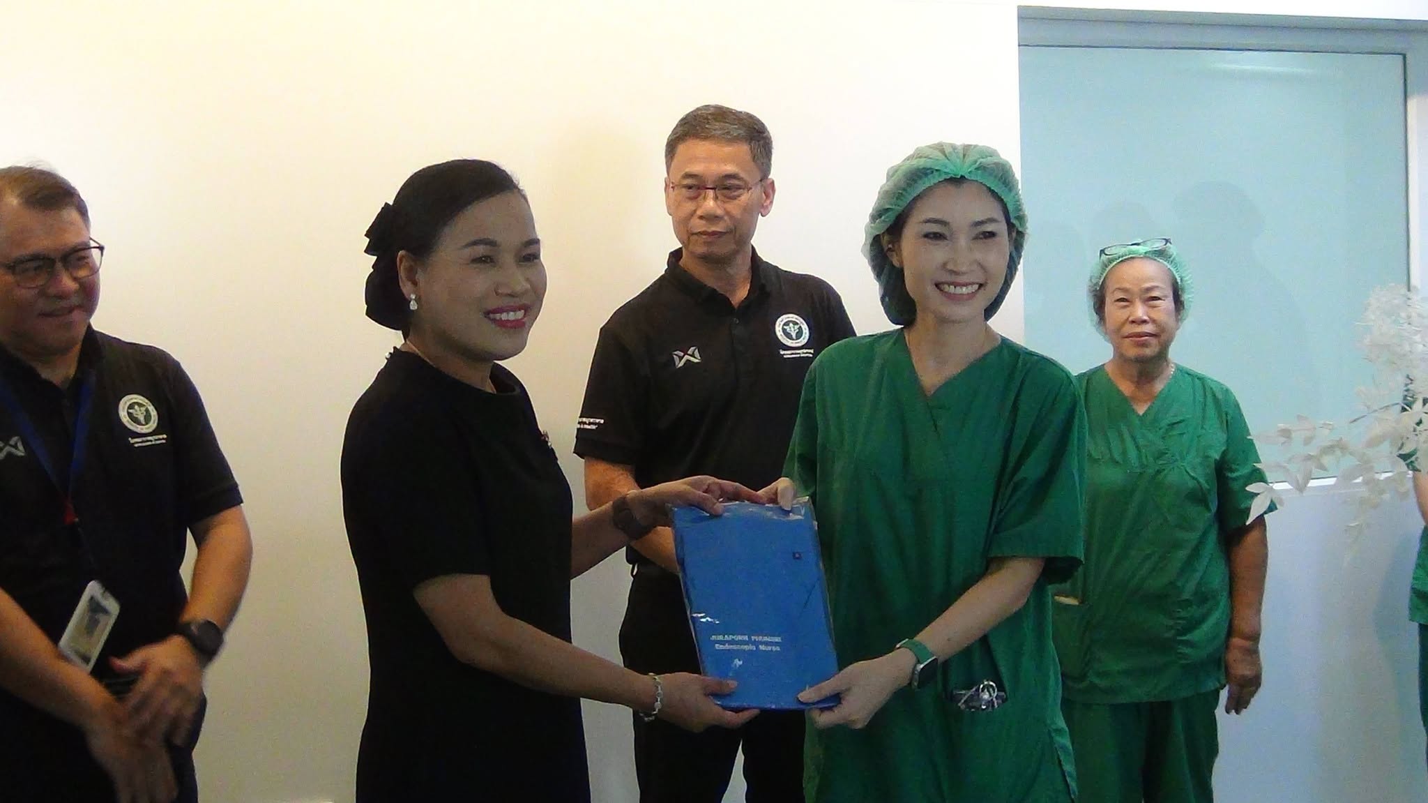 มุกดาหาร -โรงพยาบาลมุกดาหาร เปิดศูนย์ส่องกล้องทางการแพทย์ Endoscopy Center ซึ่งจะทำให้ผู้ป่วยได้รับการบริการครบวงจรมากยิ่งขึ้น